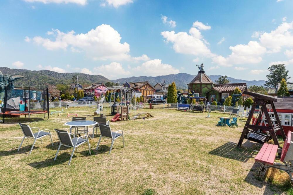 Lala Land Pet Friendly Pension Кёнджу Экстерьер фото